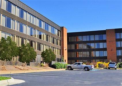 Quality Inn & Suites Williamsburg Exterior photo